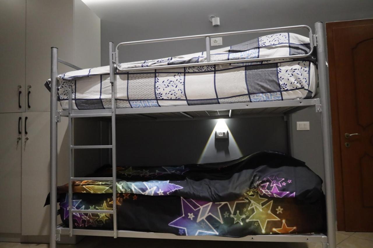 Sonche Hostel Tirana Kültér fotó
