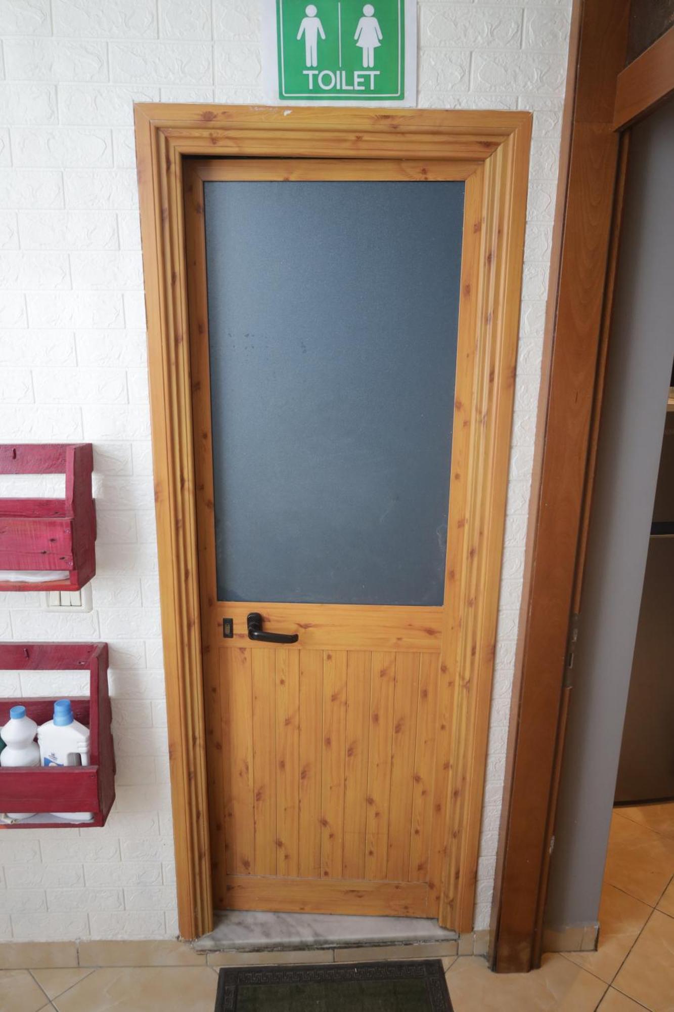 Sonche Hostel Tirana Kültér fotó