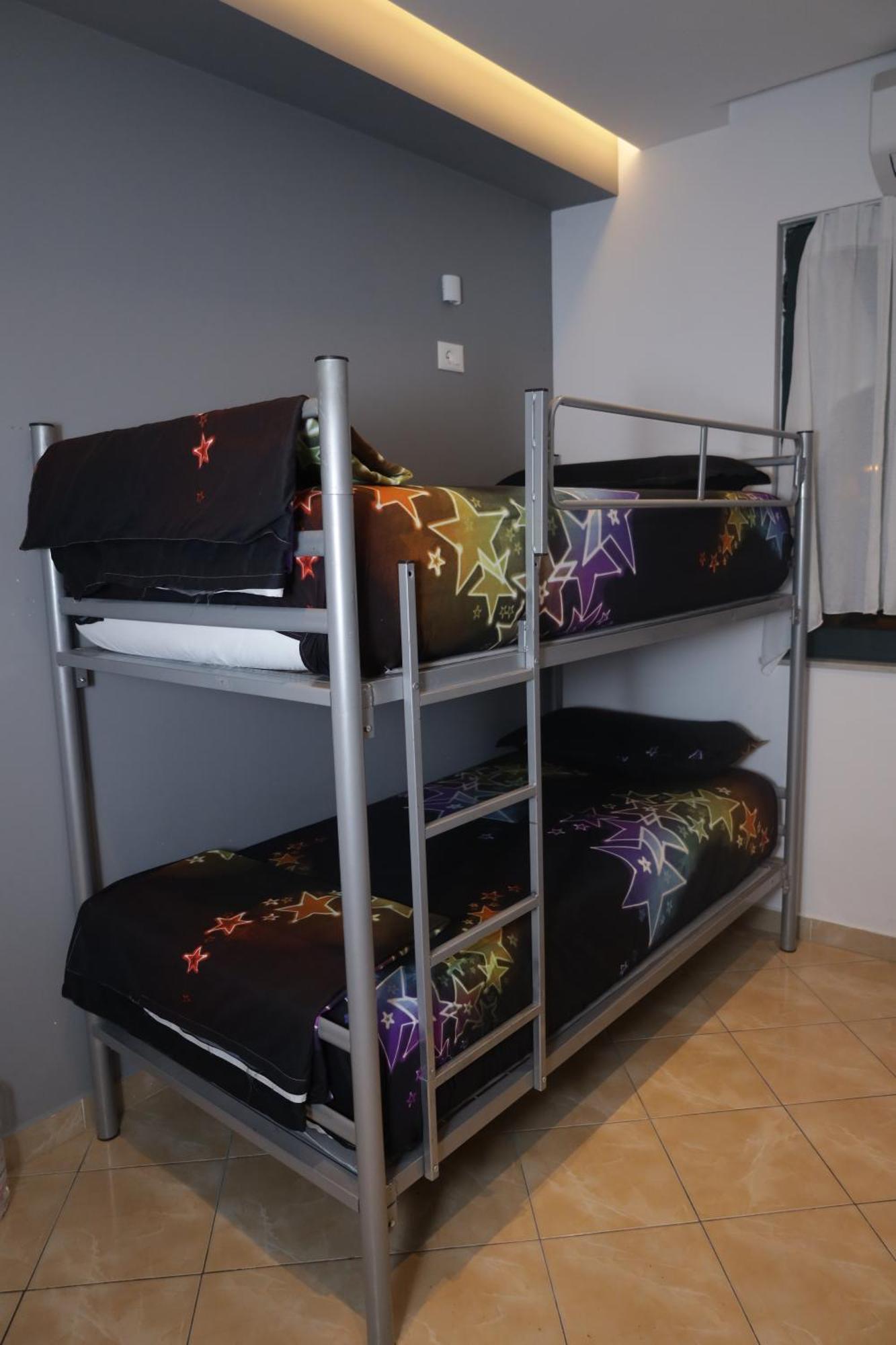 Sonche Hostel Tirana Kültér fotó